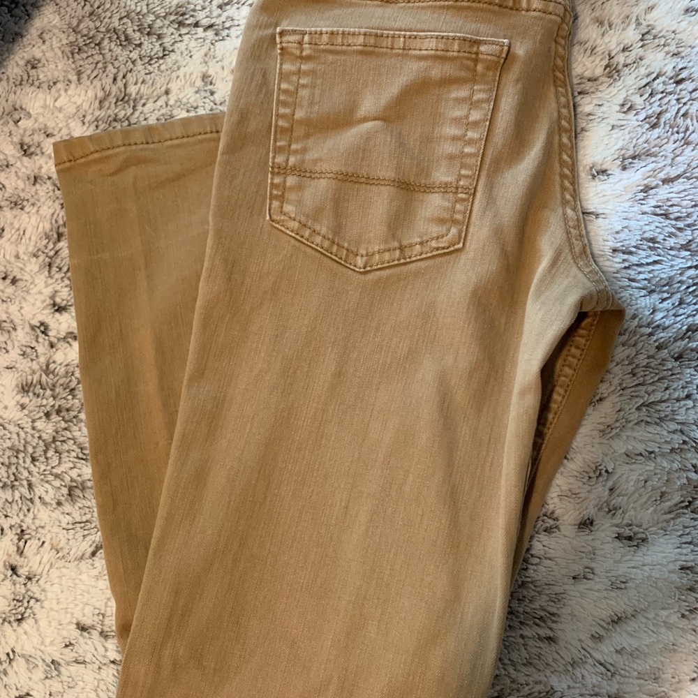 Brown jean’s